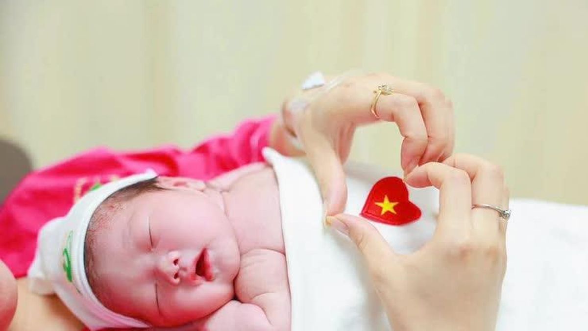 LỄ PHÙ CHÚ TRẺ EM SINH CHẠM GIỜ